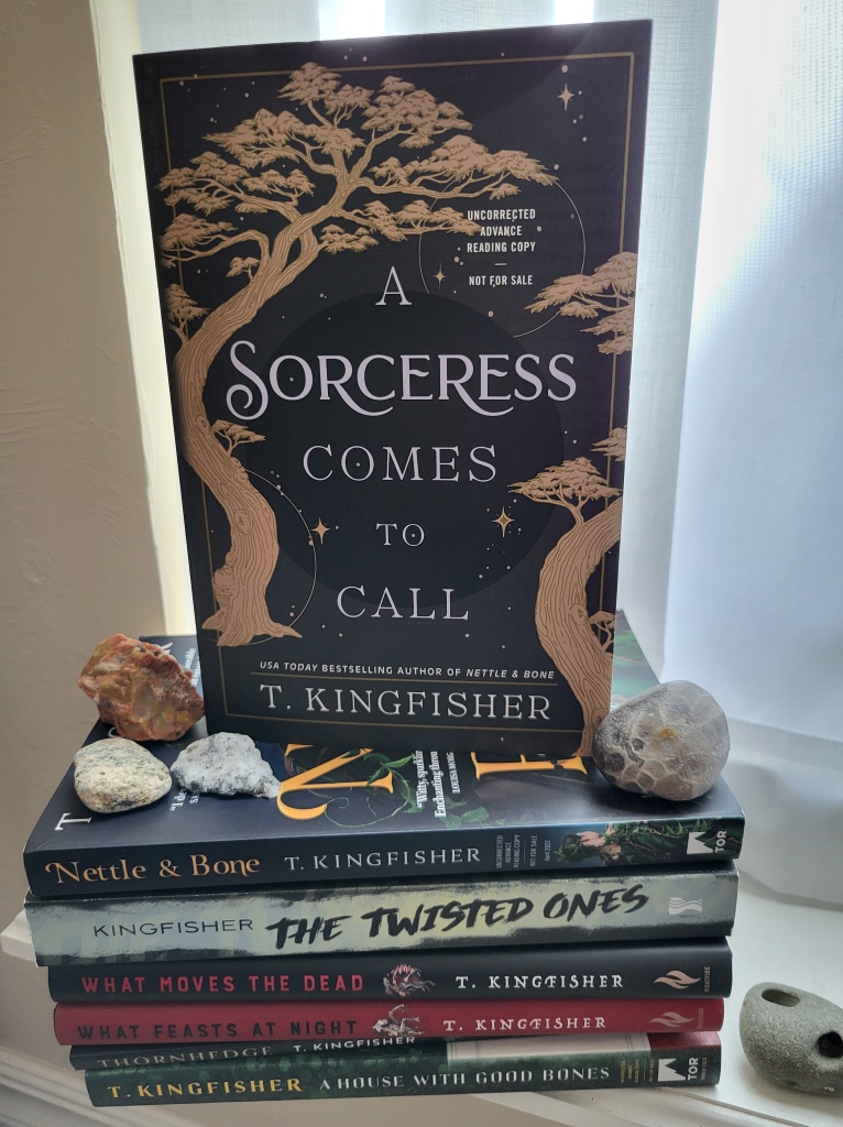 Book Review A Sorceress Comes To Call Arc